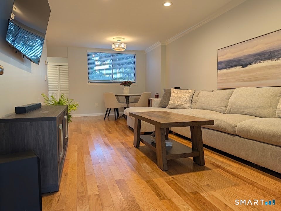 70 Rowayton Woods Drive 70