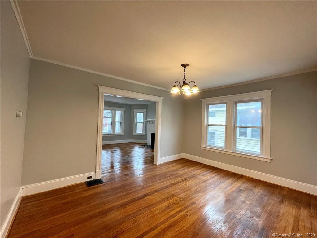 Hartford, Connecticut 06105, United States, 3 Bedrooms Bedrooms, ,1 BathroomBathrooms,Residential,Pending,28234