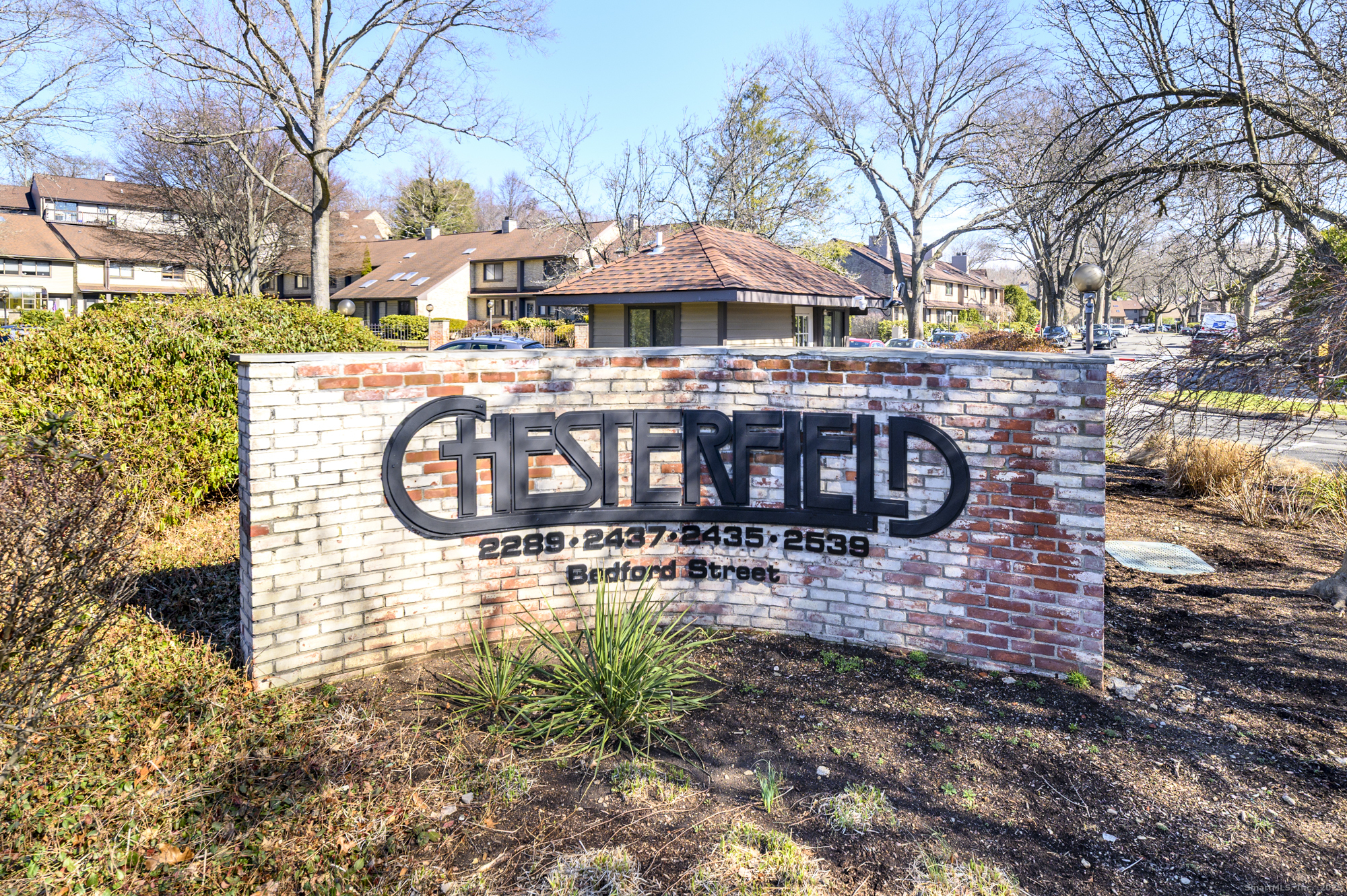 2437 Bedford Street G7