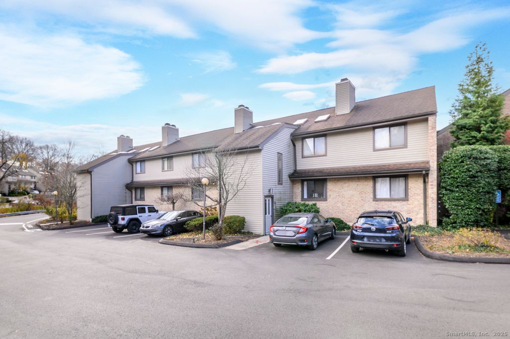 Photo of 2437 Bedford Street #G7, Stamford, CT 06905 (MLS # 24139523)