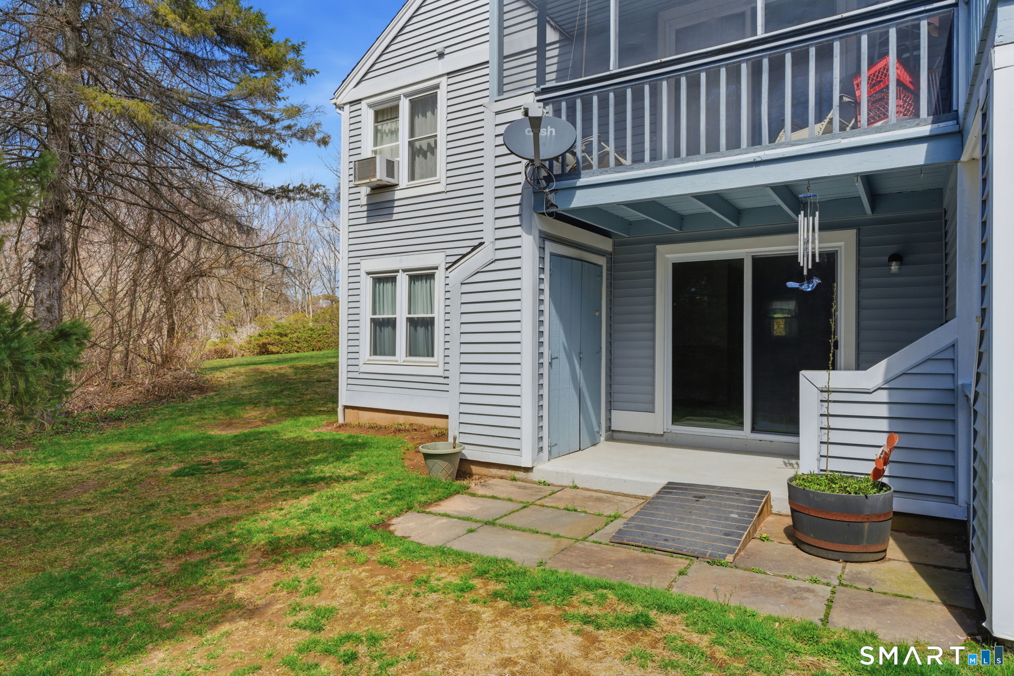 21 Mill Pond Lane E