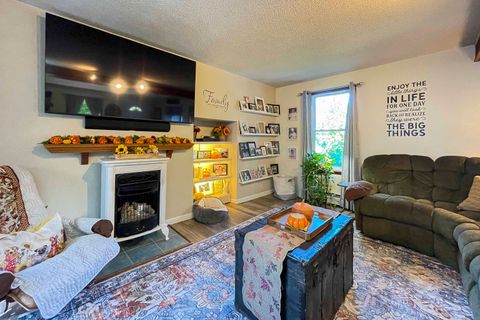Tiny photo for 399 W Woods Road, Hamden, CT 06518 (MLS # 24133448)