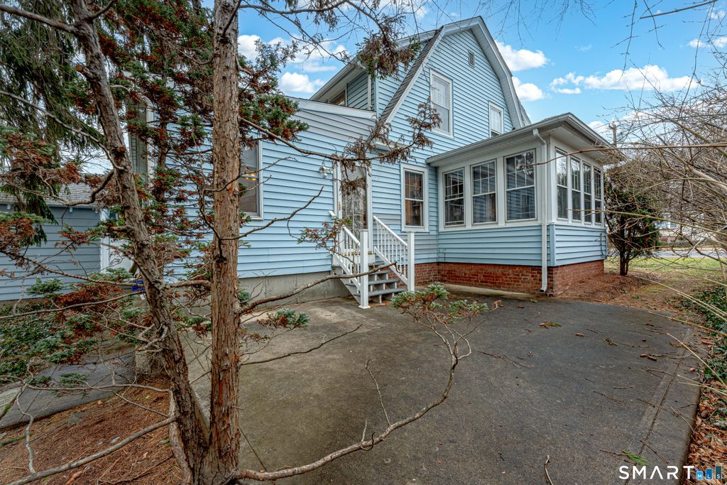 Photo of 46 Forbes Place, East Haven, CT 06512 (MLS # 24148985)