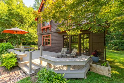 Tiny photo for 345 Main Street, Farmington, CT 06032 (MLS # 24117187)