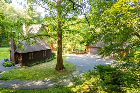 Tiny photo for 345 Main Street, Farmington, CT 06032 (MLS # 24117187)