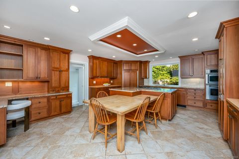 Tiny photo for 20 Seagate Road, Darien, CT 06820 (MLS # 24145321)