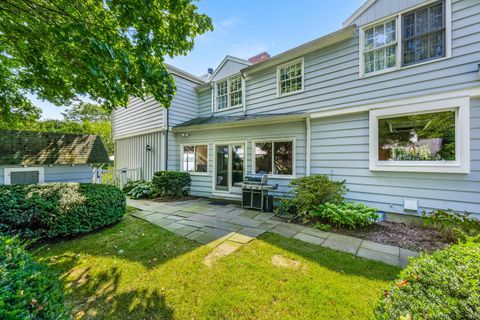 Tiny photo for 20 Seagate Road, Darien, CT 06820 (MLS # 24145321)
