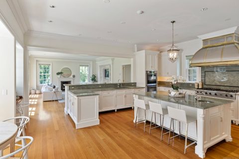 A home in New Canaan