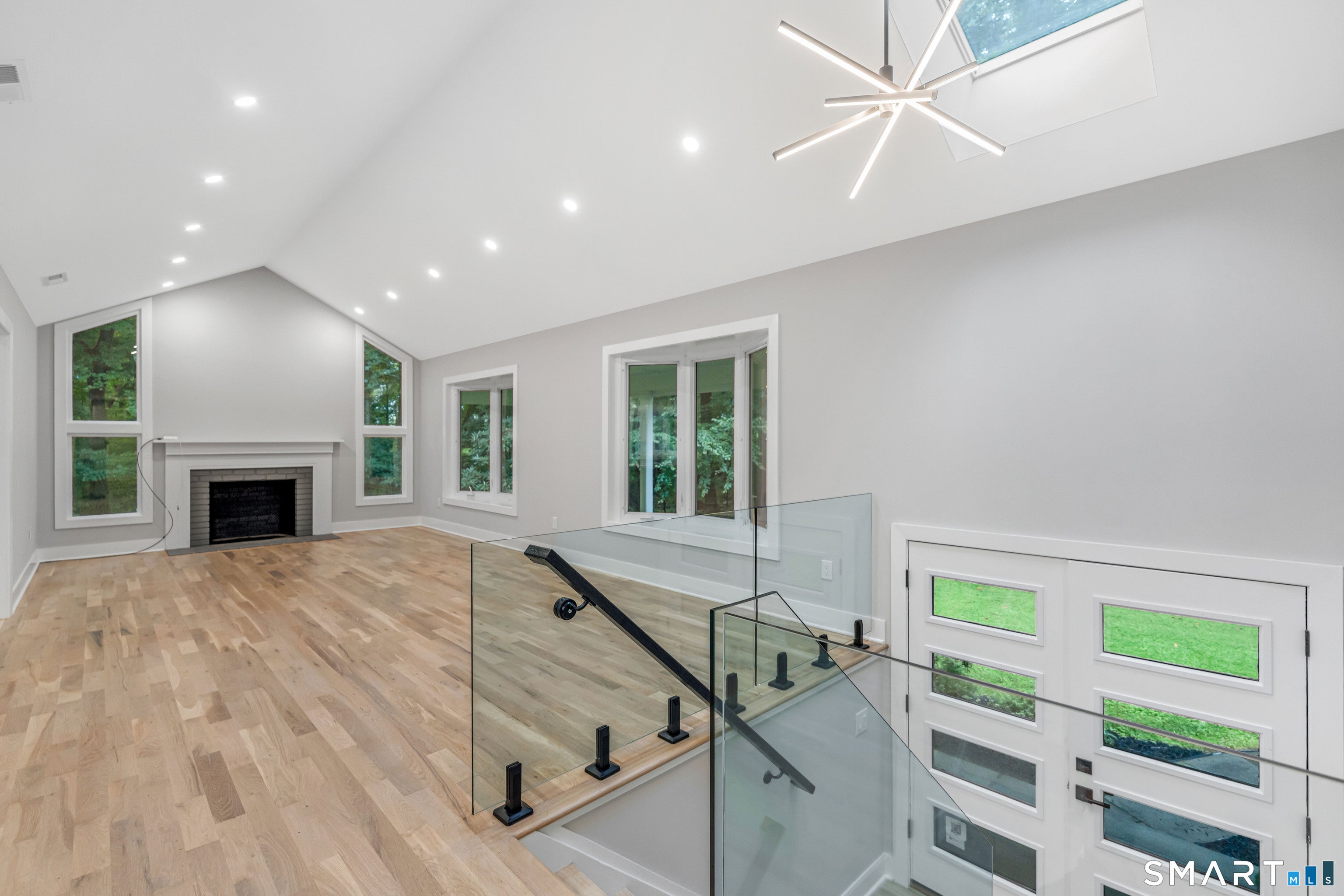 1 Greenlea Lane