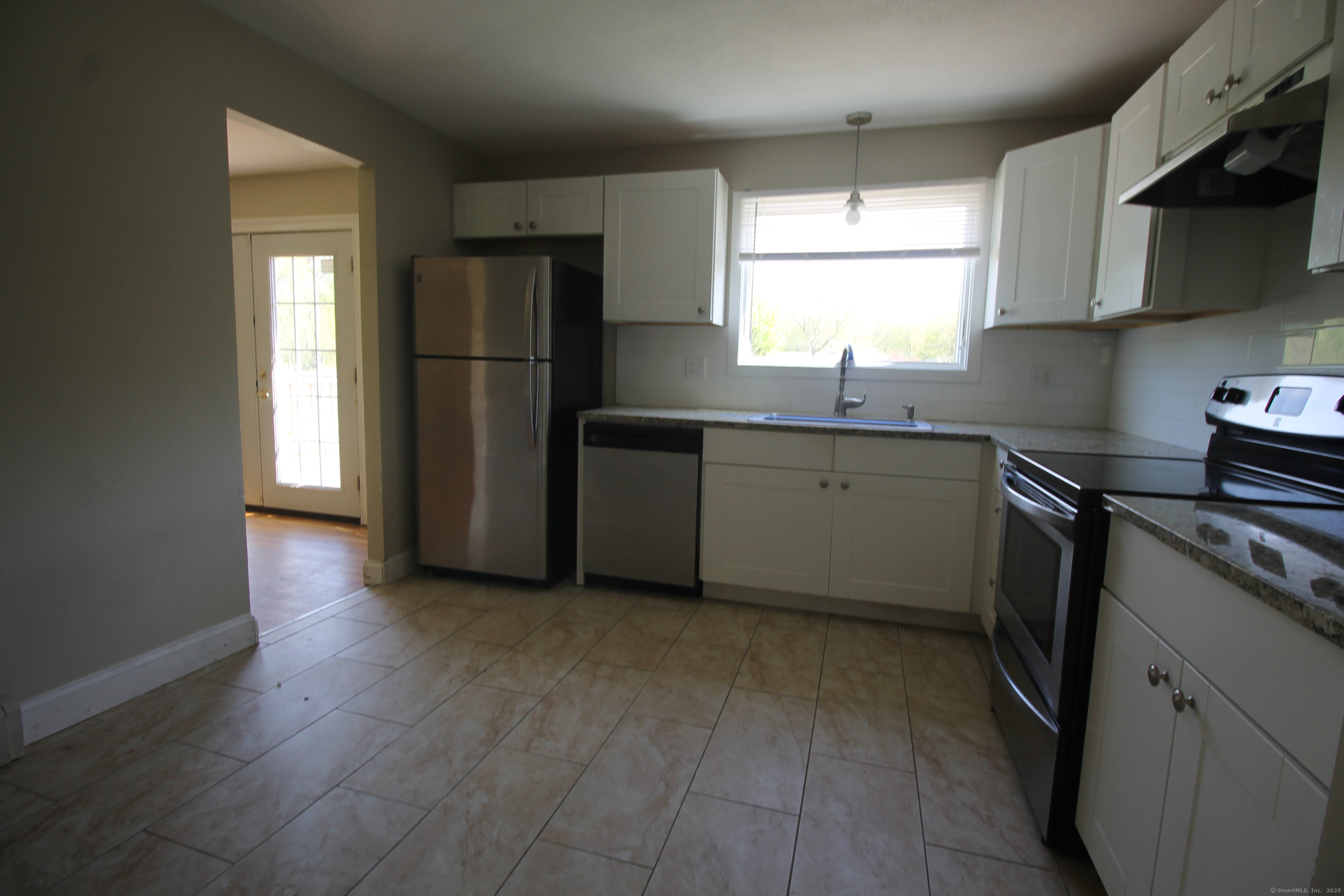 12 Chimney Drive, Bethel, Connecticut image 15