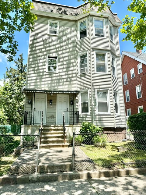 Photo of 247 W Ivy Street #2, New Haven, CT 06511 (MLS # 24172762)