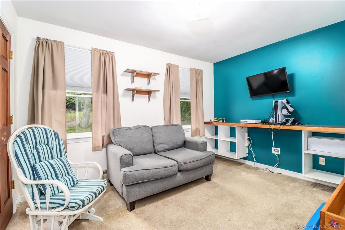 35 Stephanie Drive, New Milford, Connecticut image 17