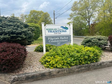 Photo of 9B Pilgrim's Harbor Road #9B, Wallingford, CT 06492 (MLS # 24174287)