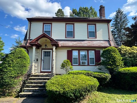 Homes For Sale - 5 Foxon Place<br/> New Britain, CT 06053