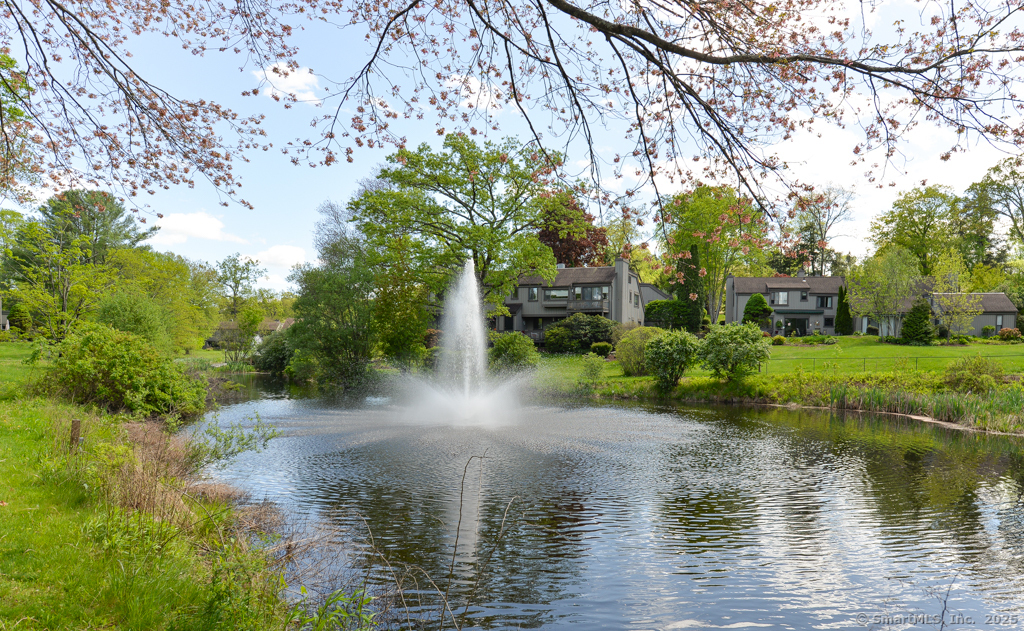 306 Heritage Village #E, Southbury, Connecticut image 1