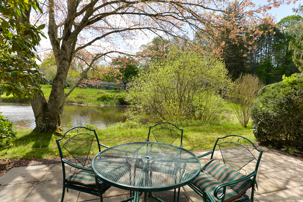 306 Heritage Village #E, Southbury, Connecticut image 11