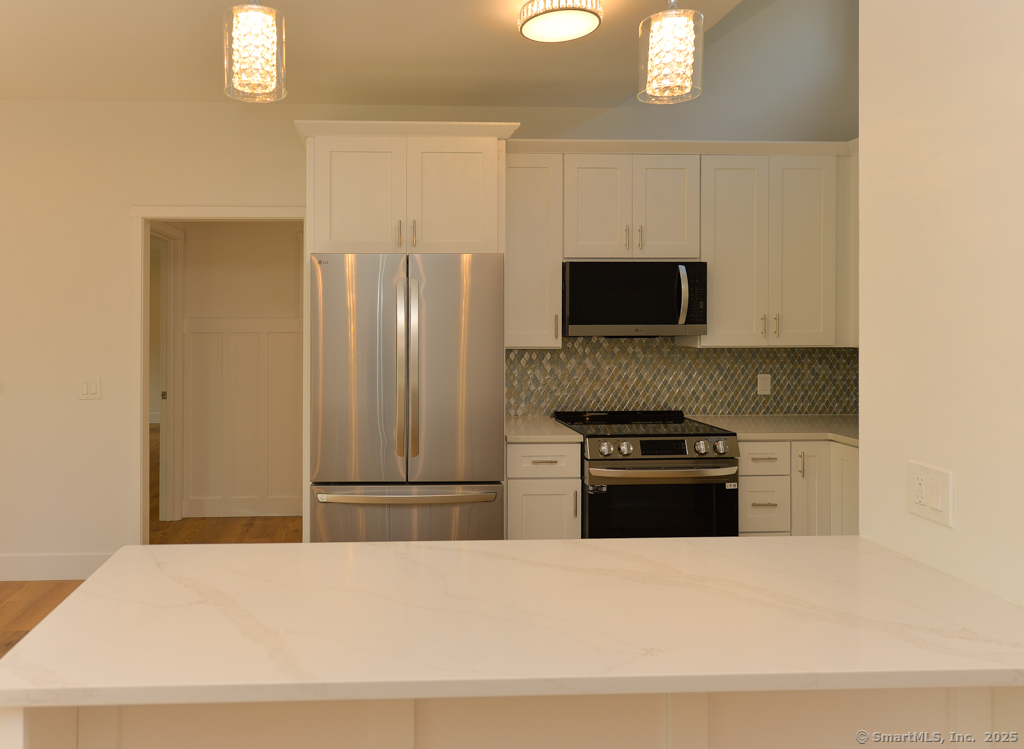 306 Heritage Village #E, Southbury, Connecticut image 8