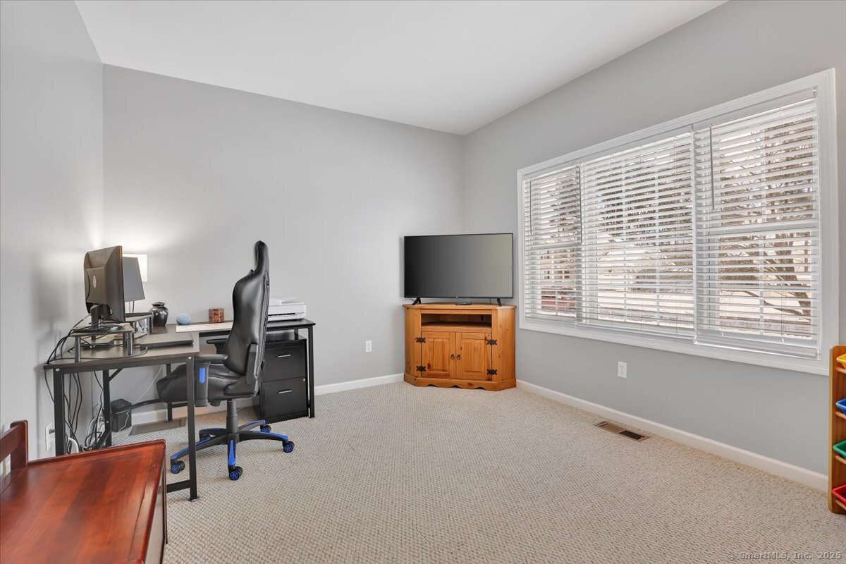 15 Szepanski Road, Windsor Locks, Connecticut image 18