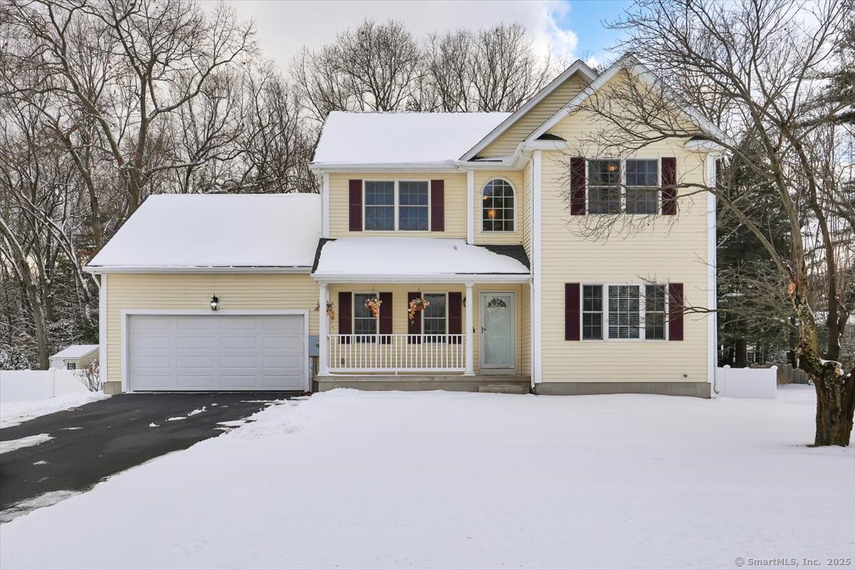 Property for Sale at 15 Szepanski Road, Windsor Locks, Connecticut - Bedrooms: 3 
Bathrooms: 3 
Rooms: 7  - $449,900