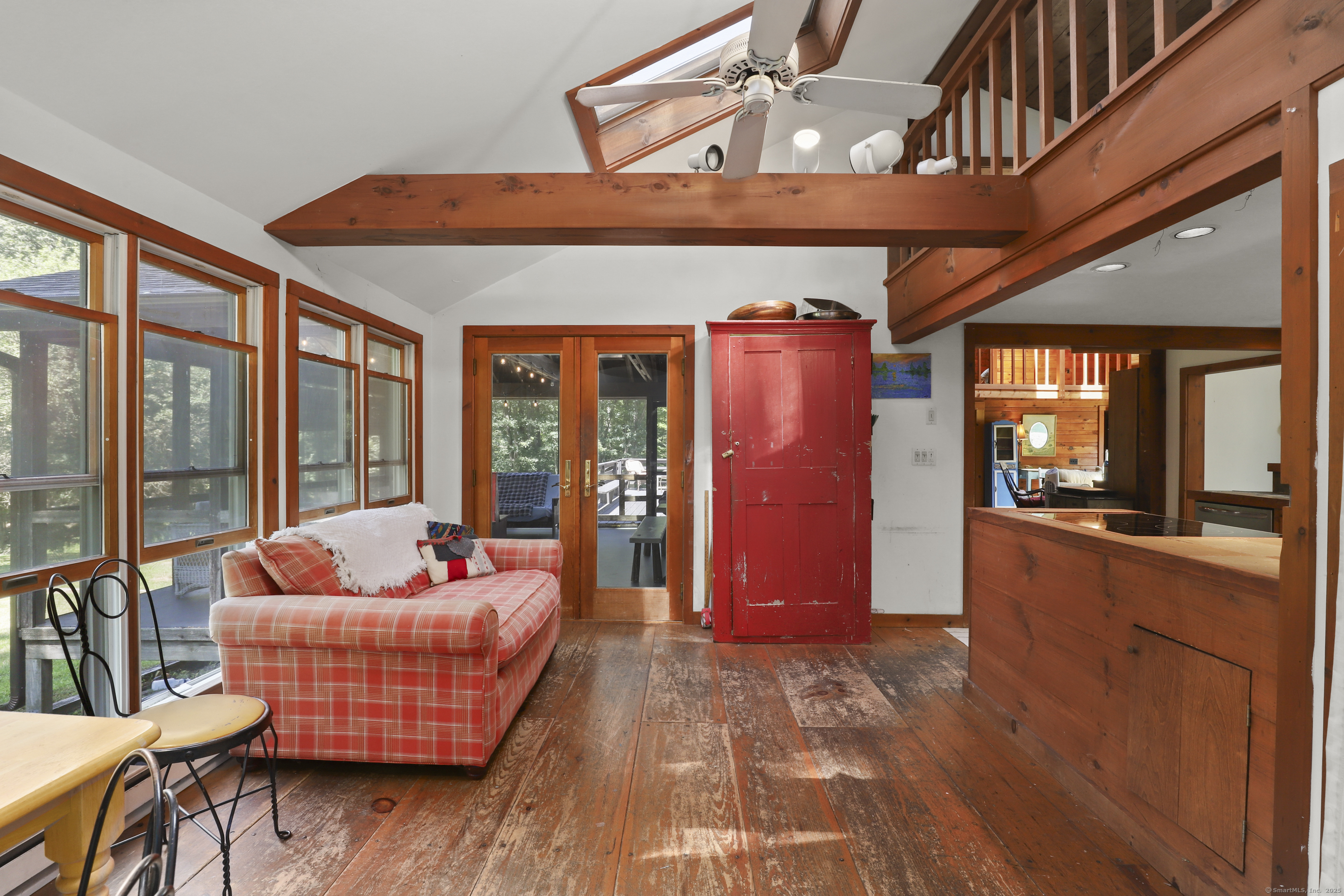 Redding, Connecticut 06896, United States, 5 Bedrooms Bedrooms, ,3 BathroomsBathrooms,Residential,Active,189158