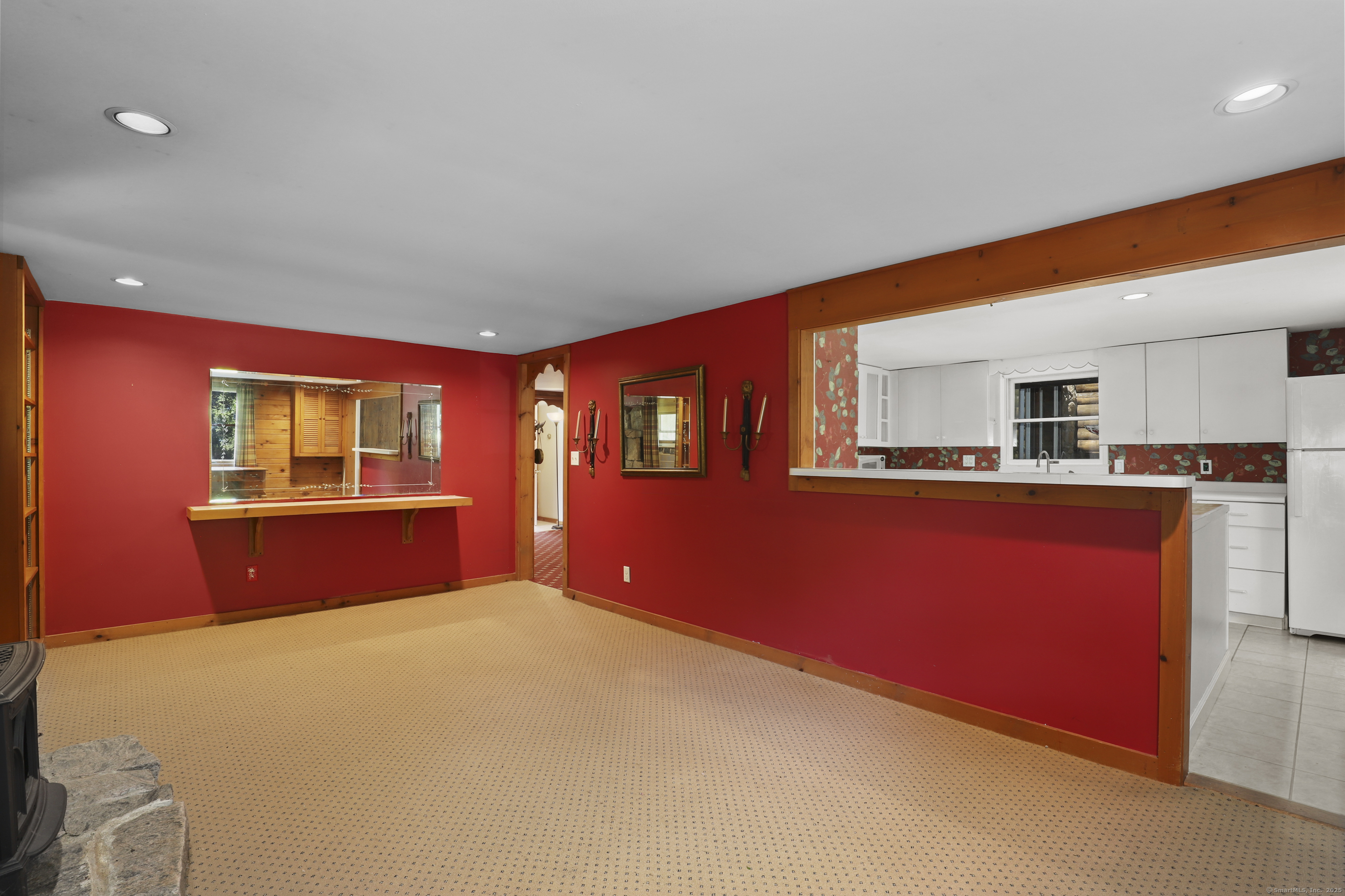 Redding, Connecticut 06896, United States, 5 Bedrooms Bedrooms, ,3 BathroomsBathrooms,Residential,Active,189158