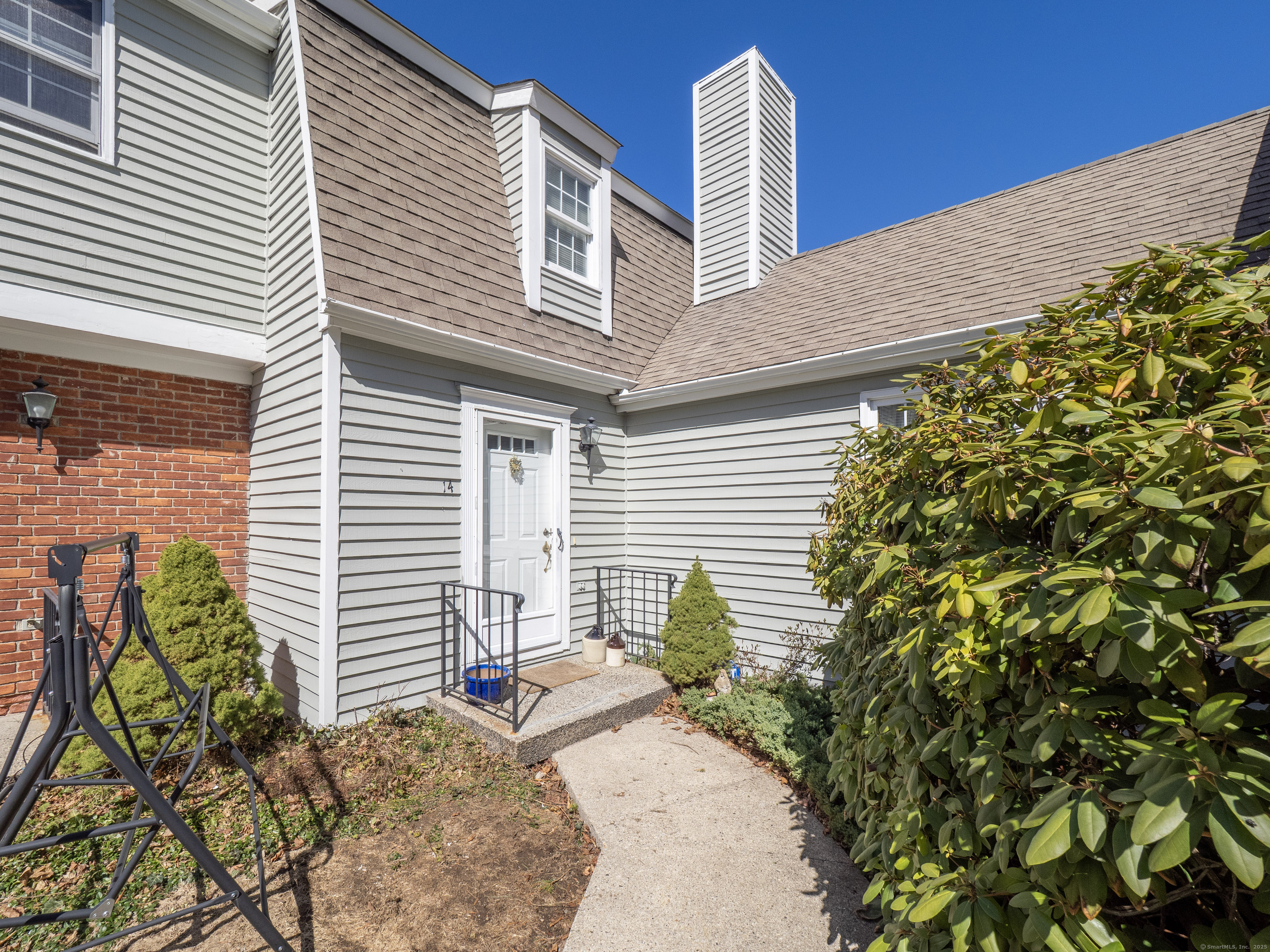 19 Prospect Ridge APT 14