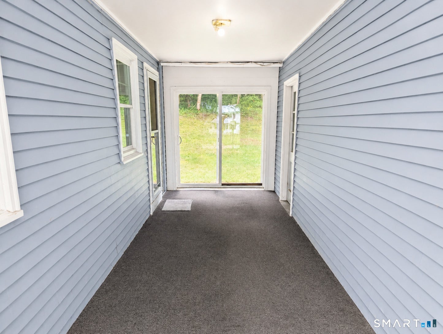 16 Colonial Drive