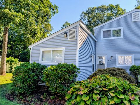 15 Kent Court 4 Ashford CT 06278