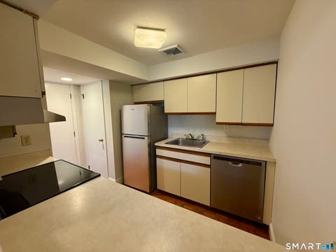 Tiny photo for 105 Tremont Avenue #C, Bridgeport, CT 06606 (MLS # 24196055)