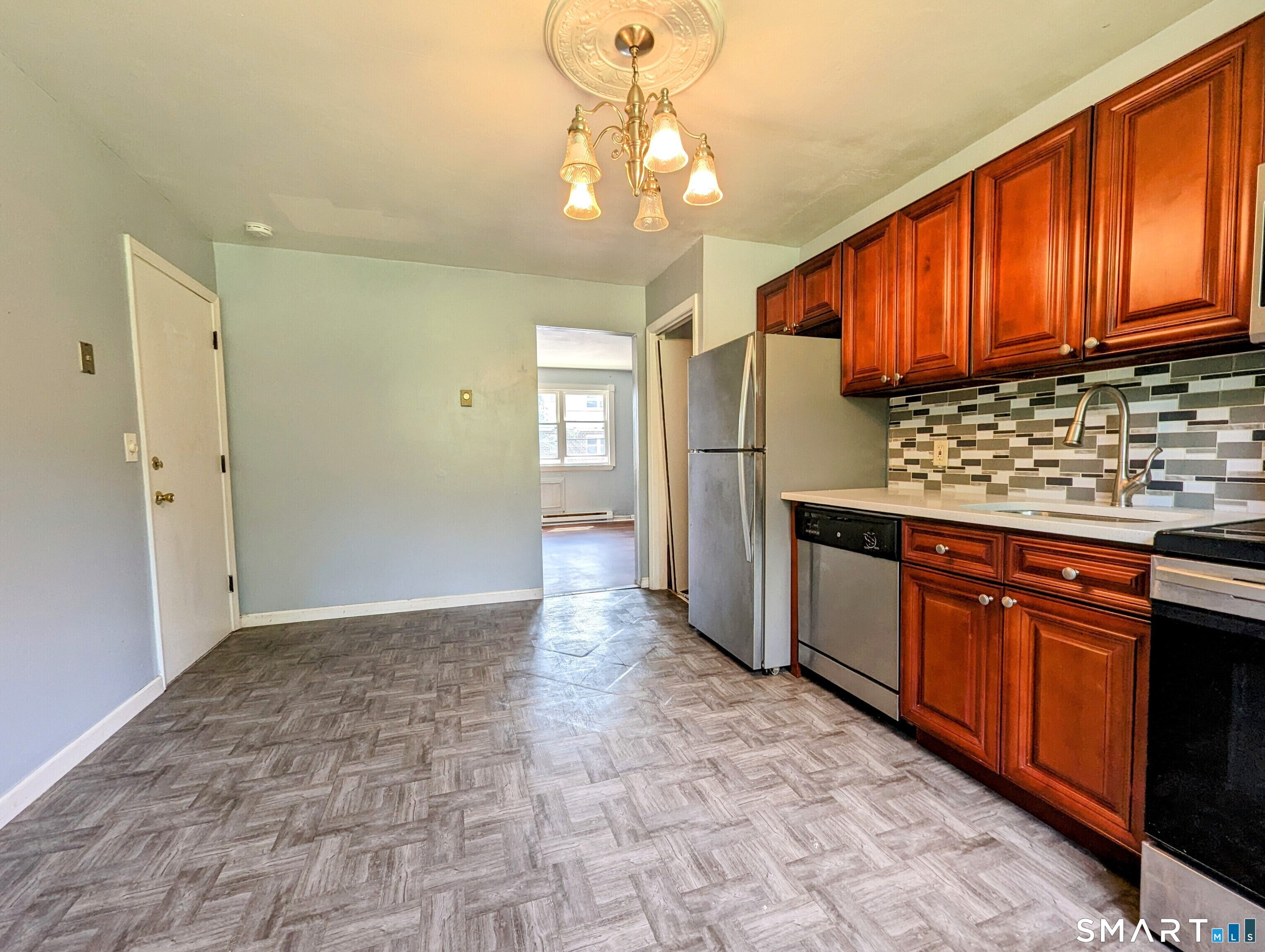 75 Belair Drive 75