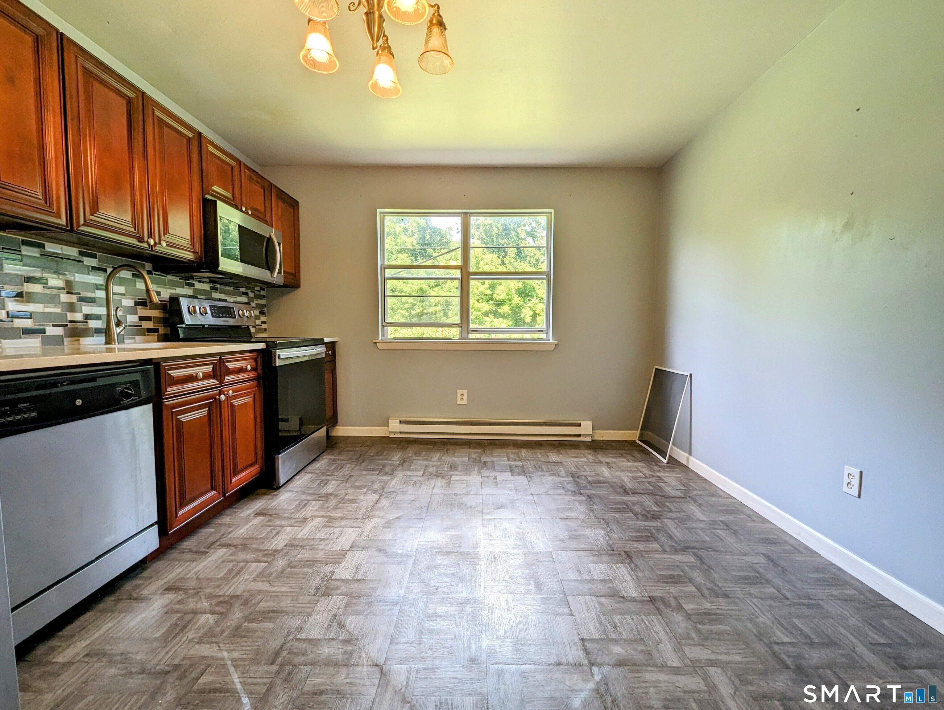 75 Belair Drive 75