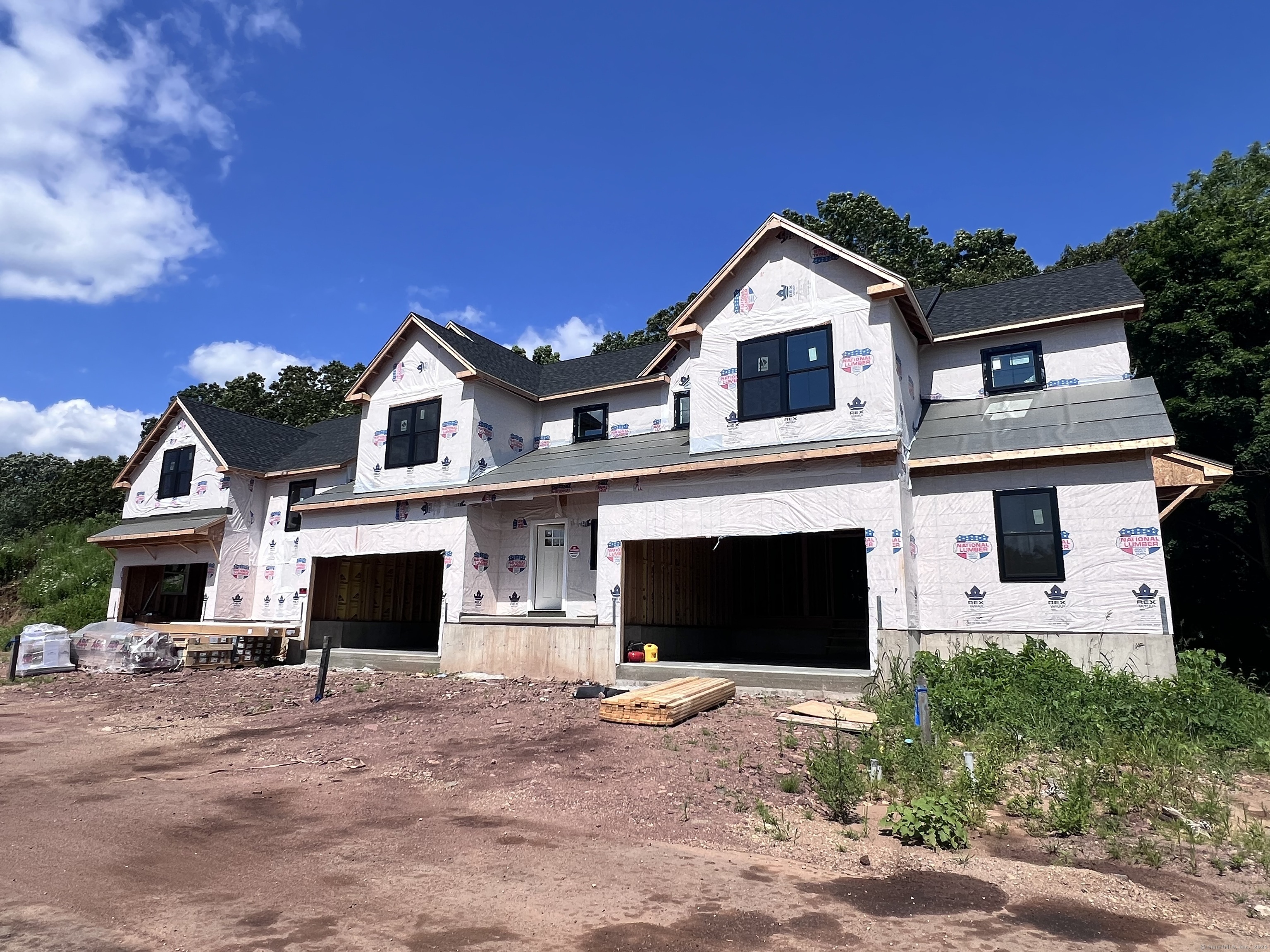 12 Village Circle 12