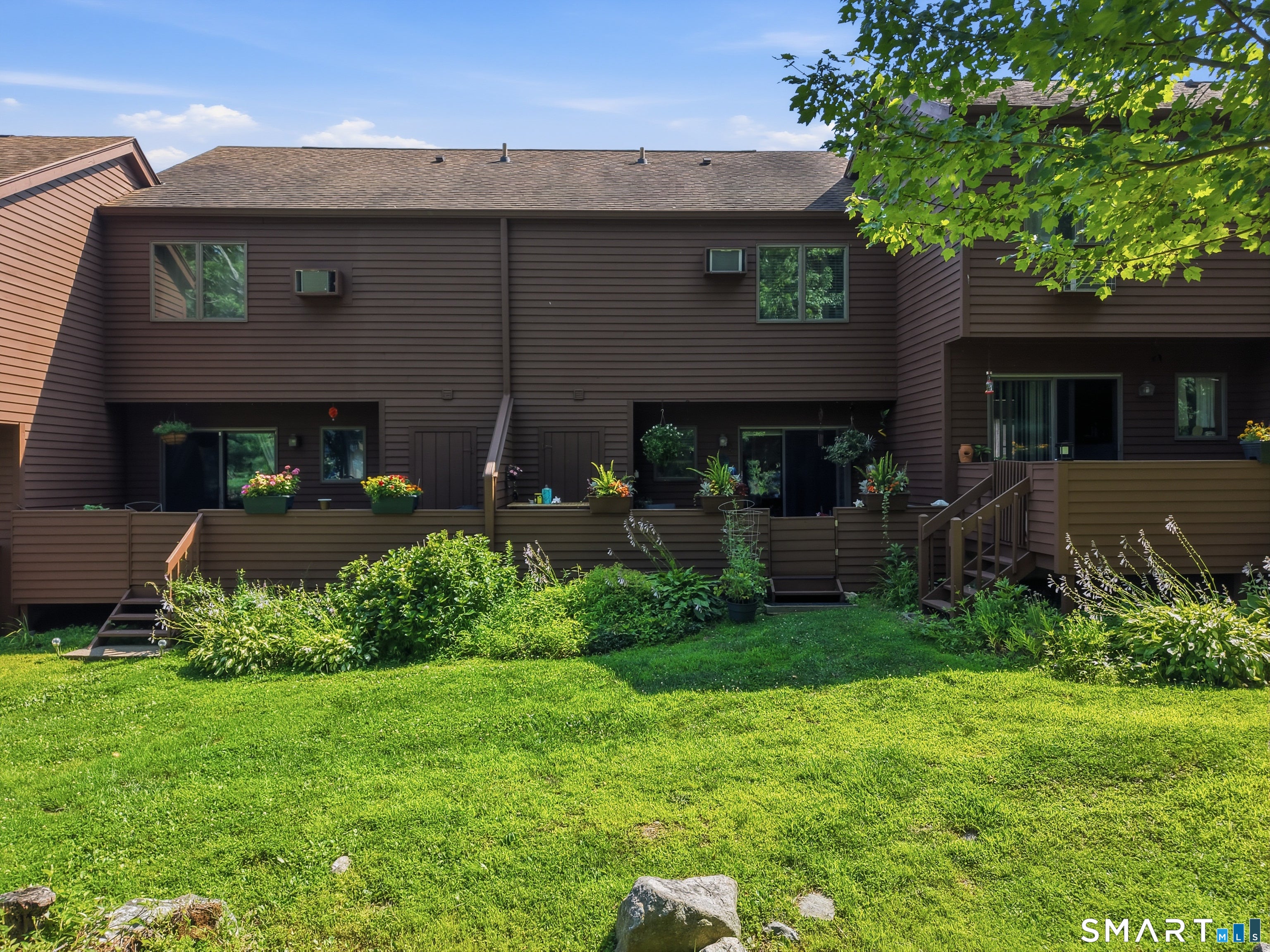348 Boston Post Road C14
