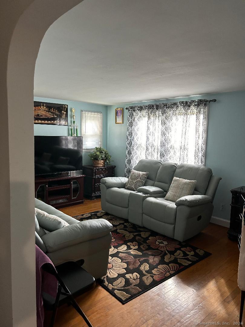 396 Long Hill Street, East Hartford, Connecticut image 8