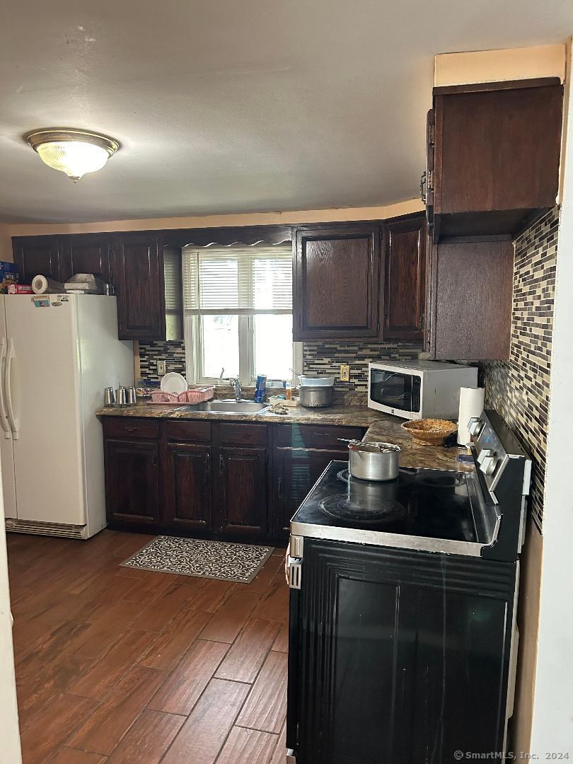 396 Long Hill Street, East Hartford, Connecticut image 5