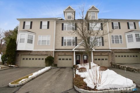 Tiny photo for 21 Crestview Lane #21, Danbury, CT 06810 (MLS # 24154762)
