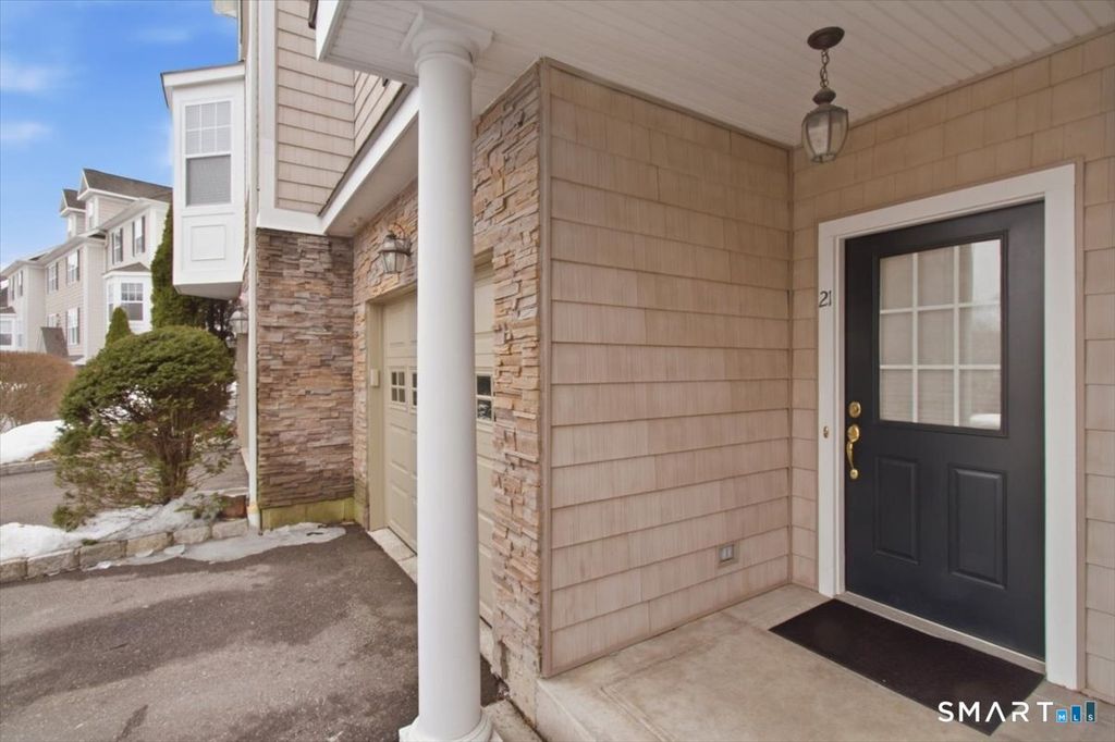 Photo of 21 Crestview Lane #21, Danbury, CT 06810 (MLS # 24154762)