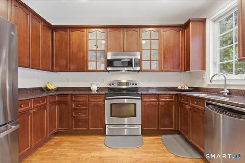 Tiny photo for 21 Crestview Lane #21, Danbury, CT 06810 (MLS # 24154762)