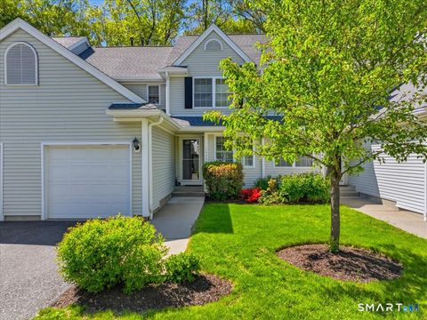 Photo of 1404 Cypress Drive #1404, Danbury, CT 06811 (MLS # 24179860)