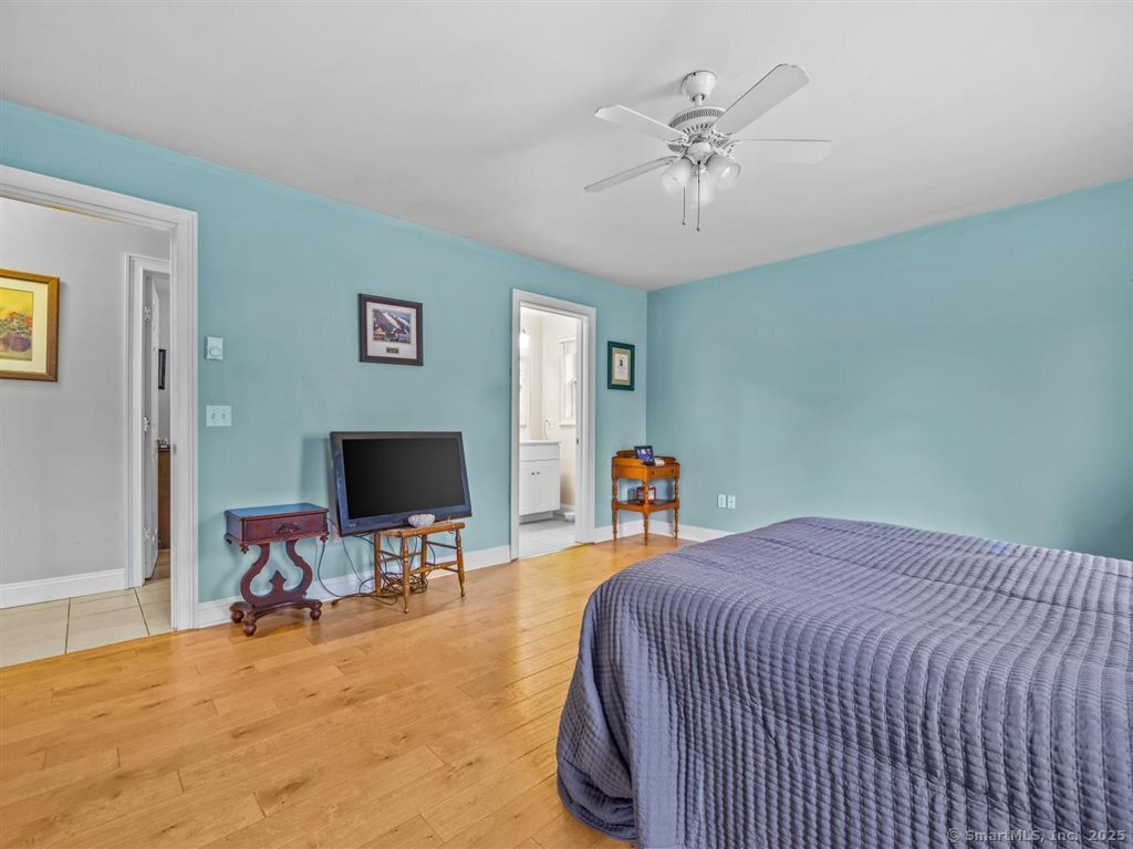 10 Courtland Street, Stonington, Connecticut image 25