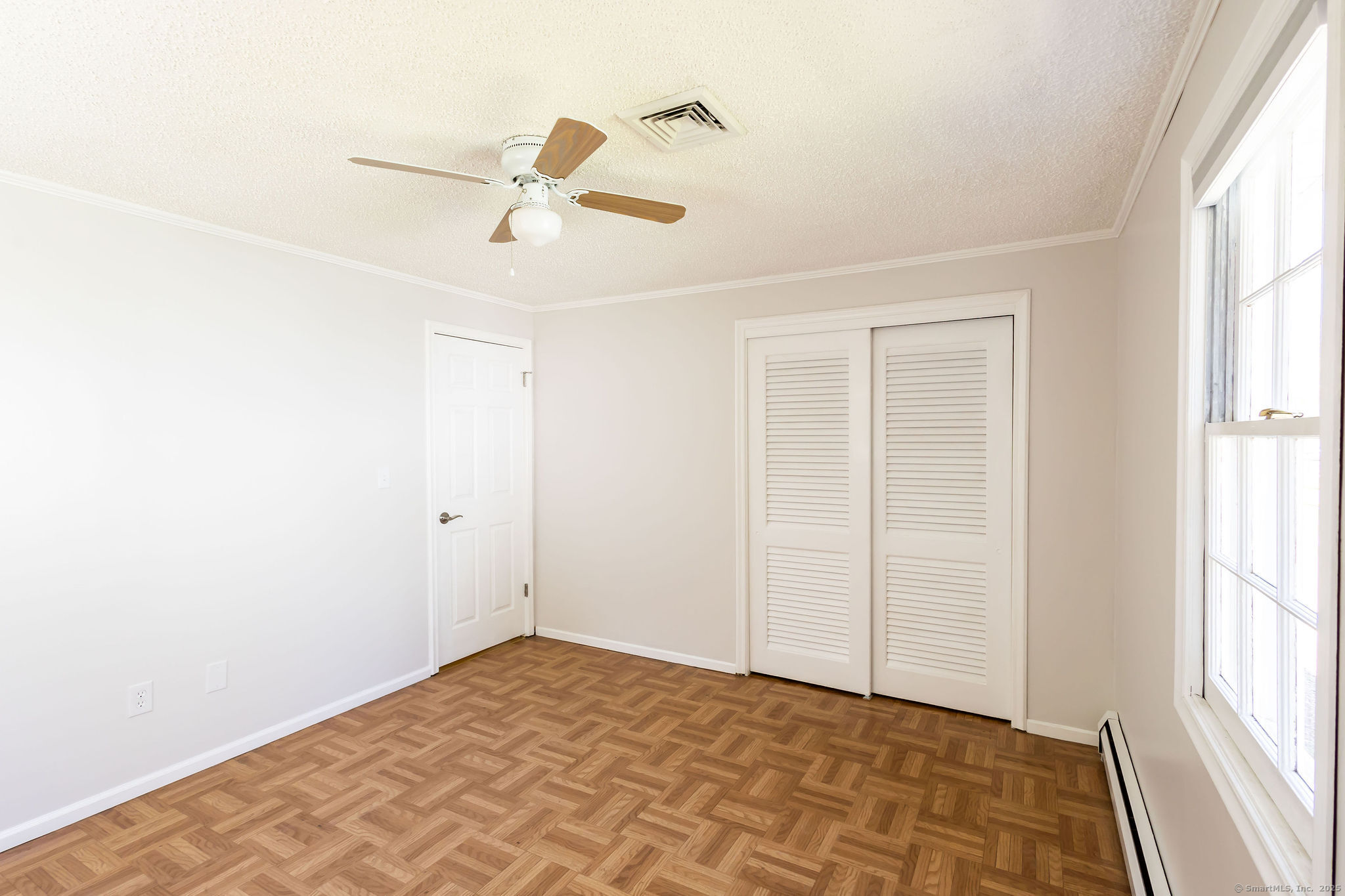 Southington, Connecticut 06479, United States, 3 Bedrooms Bedrooms, ,2 BathroomsBathrooms,Residential,Active,121217