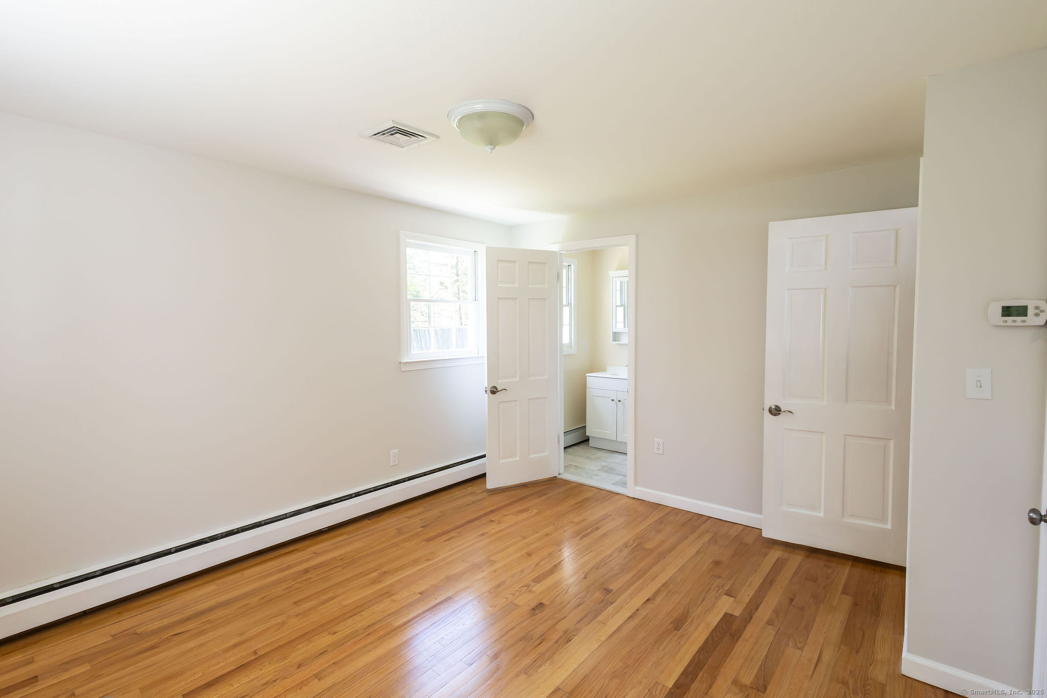 Southington, Connecticut 06479, United States, 3 Bedrooms Bedrooms, ,2 BathroomsBathrooms,Residential,Active,121217