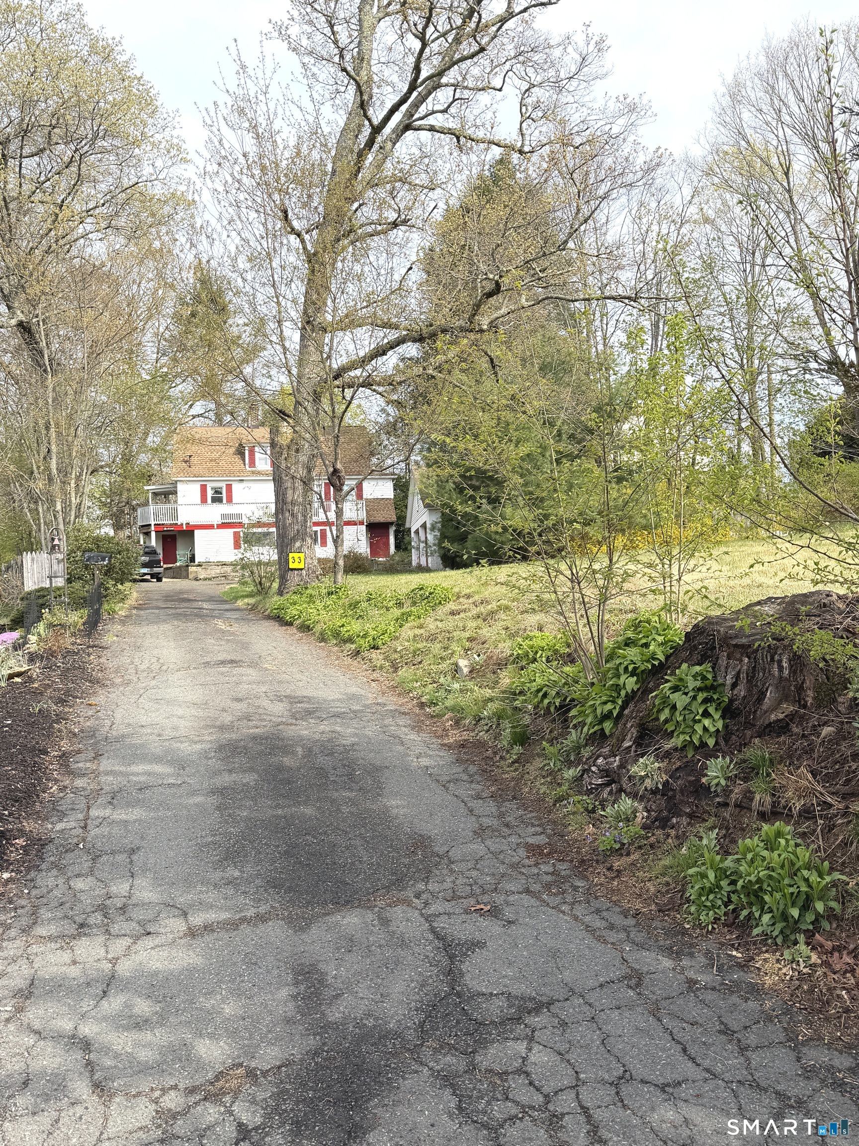 33 Chestnut Grove Road