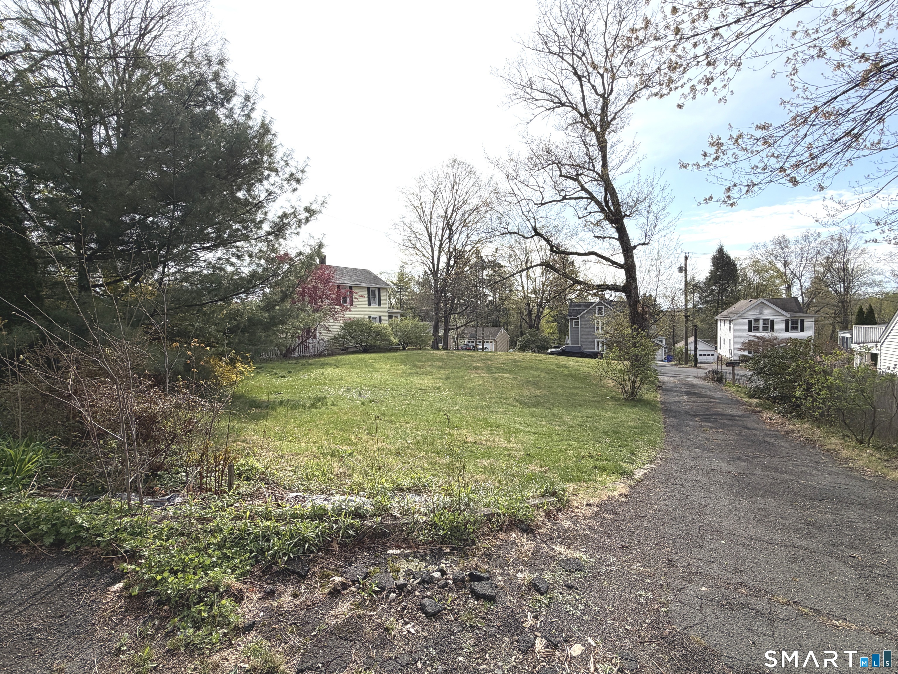 33 Chestnut Grove Road