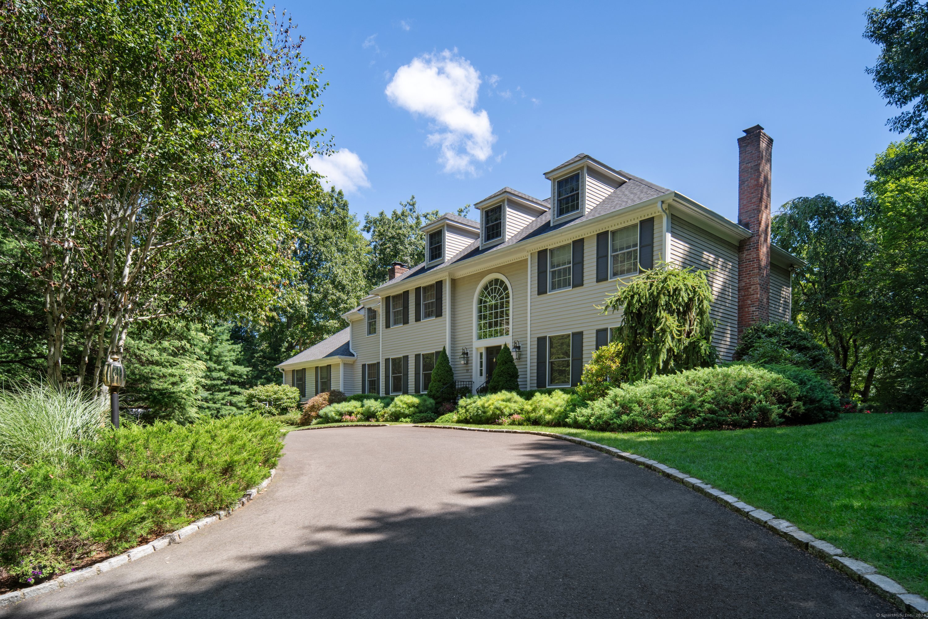 N Calvin Road, Weston, Connecticut - 4 Bedrooms  
5 Bathrooms  
10 Rooms - 