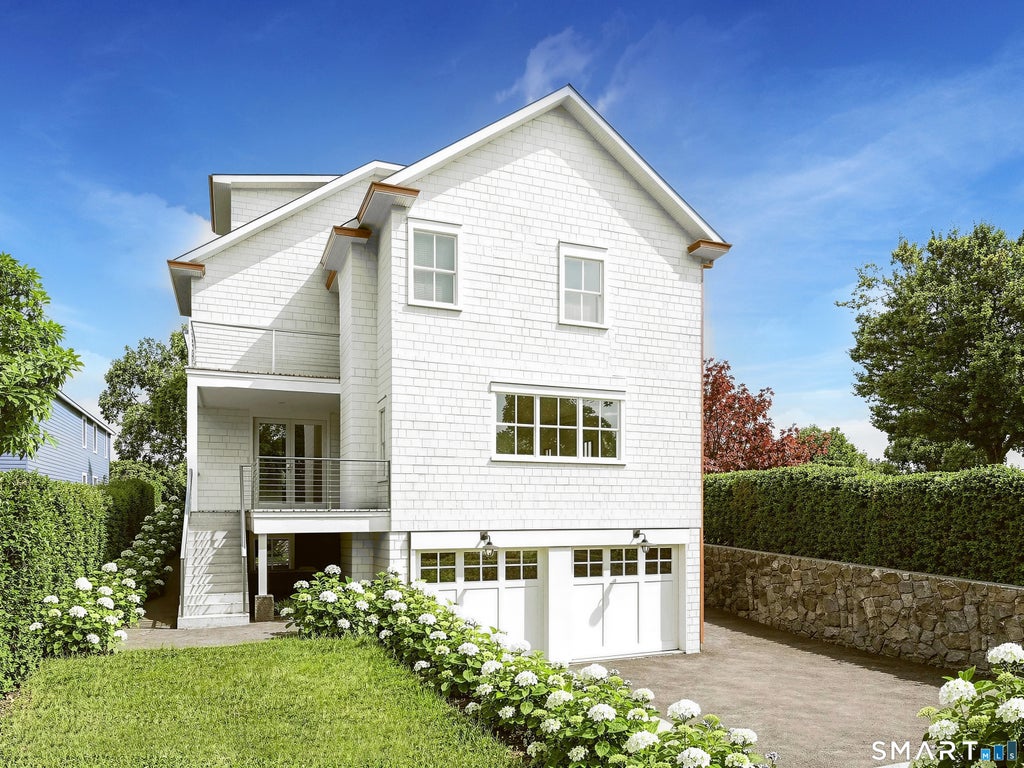 Photo of 206 Milbank Avenue #1, Greenwich, CT 06830 (MLS # 24209982)