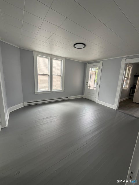 Photo of 73 Waterville Street #3, Waterbury, CT 06710 (MLS # 24205380)