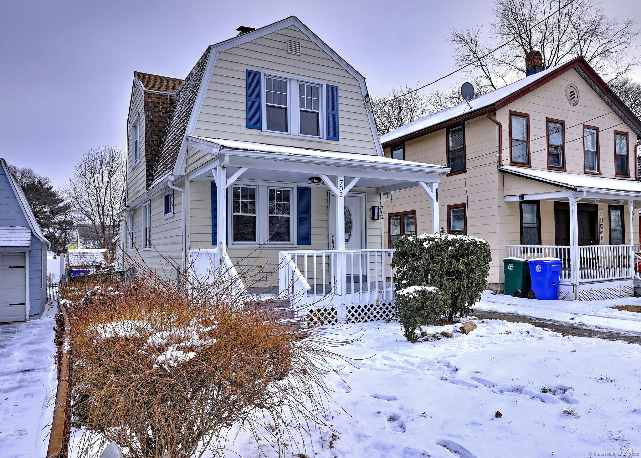 Property for Sale at King Street, Stratford, Connecticut - Bedrooms: 3 
Bathrooms: 2 
Rooms: 6  - $499,000