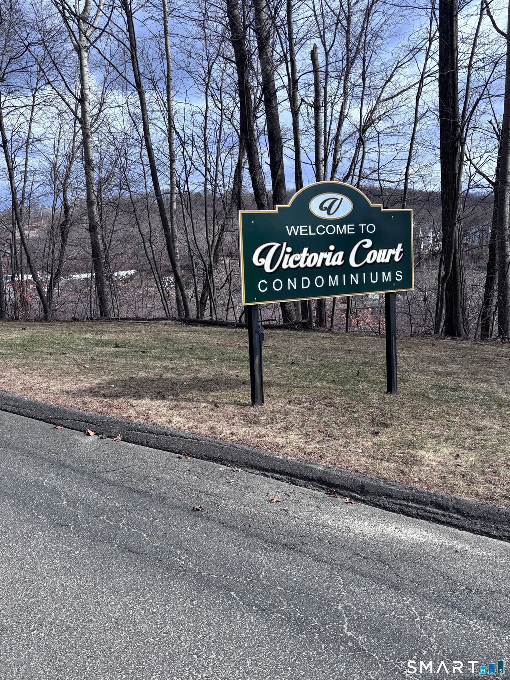 Photo of 101 Madeline Avenue #APT 33, Waterbury, CT 06708 (MLS # 24159312)