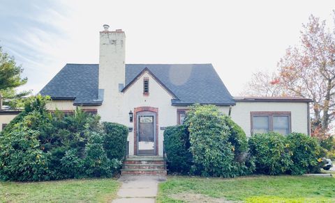 Tiny photo for 281 Ocean Avenue, West Haven, CT 06516 (MLS # 24134068)
